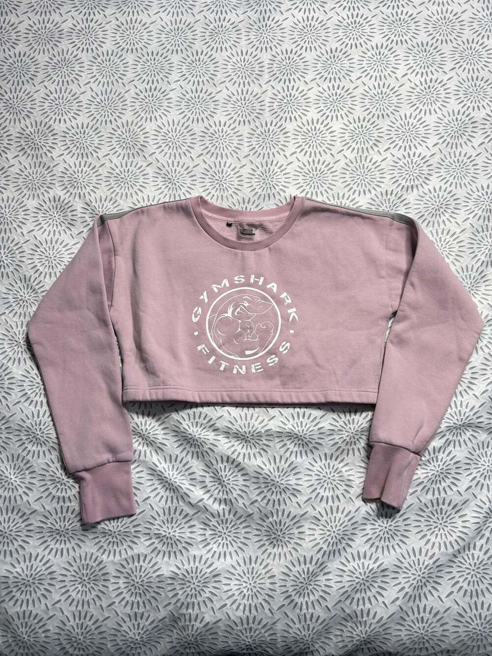 Gymshark Women's Cropped Logo Sweatshirt Pink Size M